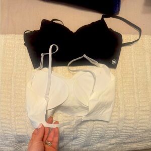 🤑NWOT! Lot of 2 wireless bras with ultra low backs for all your summer tops!